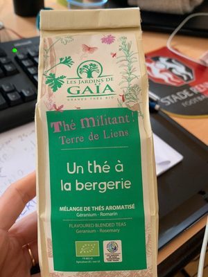 Un the a la bergerie front packaging