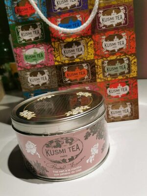 ThéVert à la menthe et pétales de rose