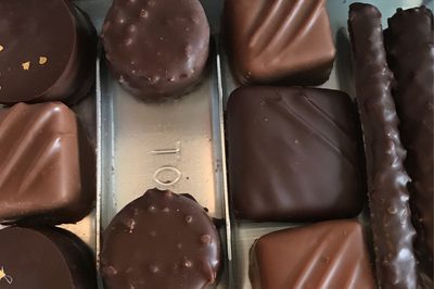 Chocolats front packaging