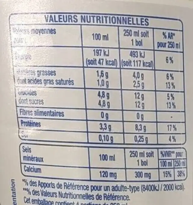 Lait demi-écrémé frais nutrition facts table