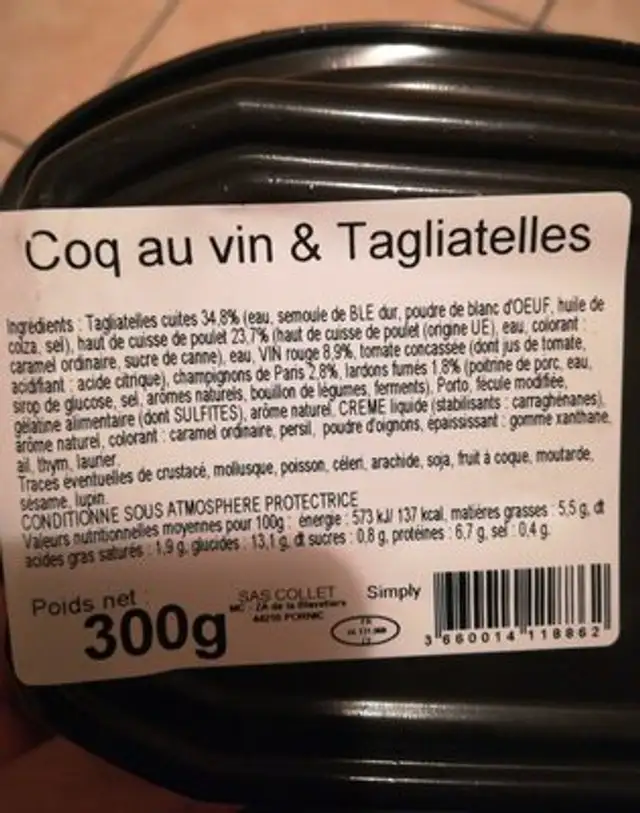Coq au vin et tagliatelles ingredients label
