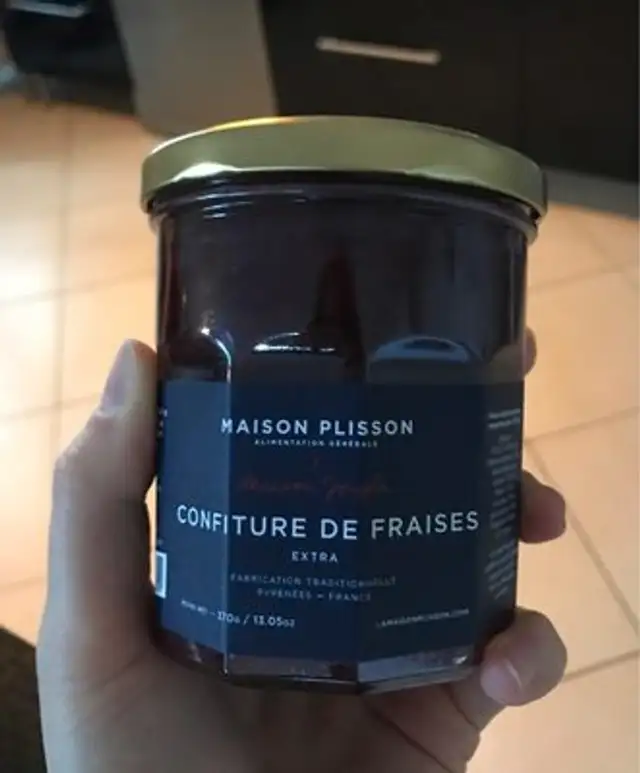 Confiture de cassis front packaging