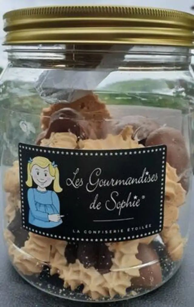 Biscuits et guimauve enrobés de chocolat