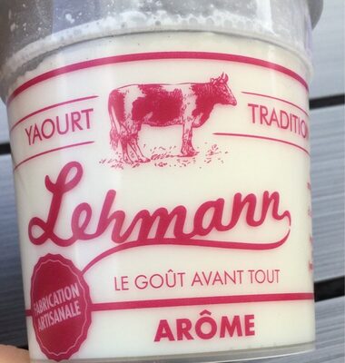 Yaourt aromatisé à la pêche front packaging