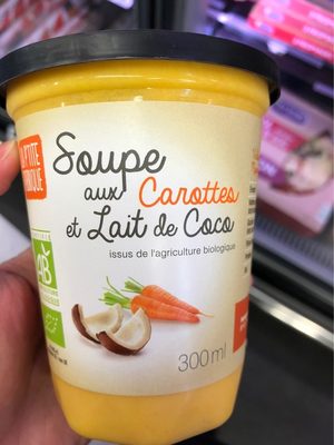 Soupe aux carottes et lait de coco