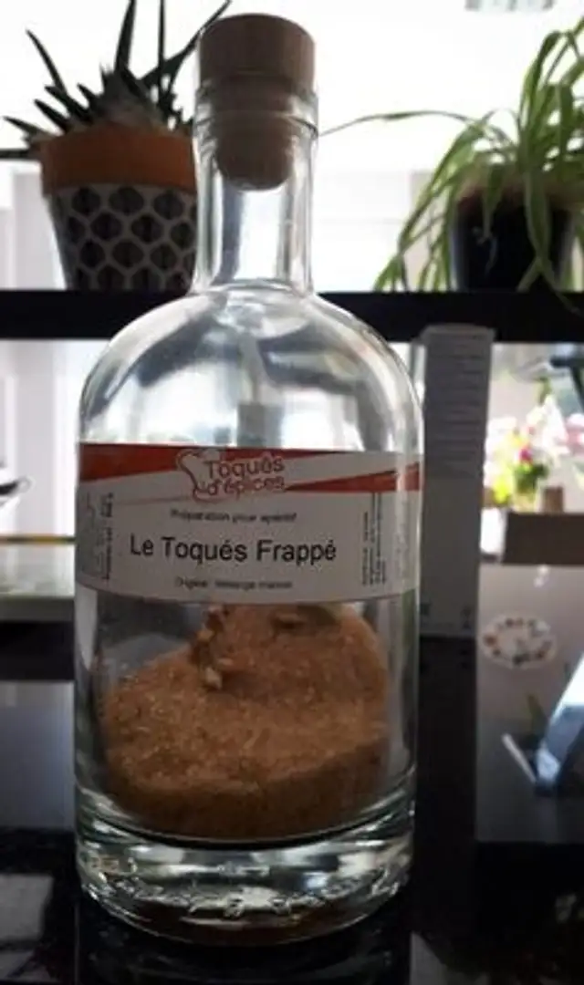 Le toquės frappé