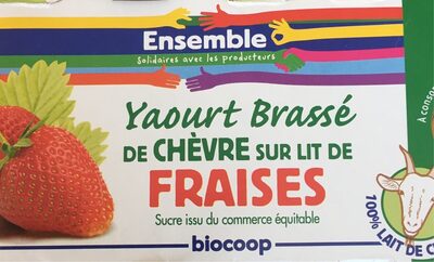 Yaourt brassé de chevre sur lit de fraise