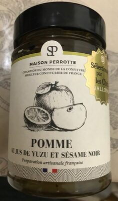 Pomme au jus de yuzu et sésame noir