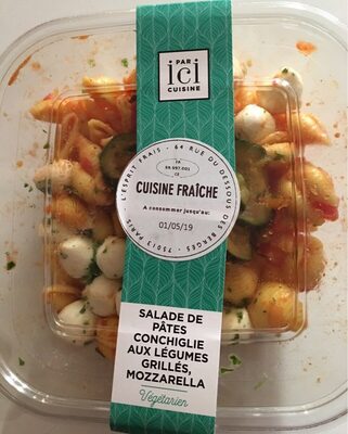 Salade de pâtes, légumes et mozzarella
