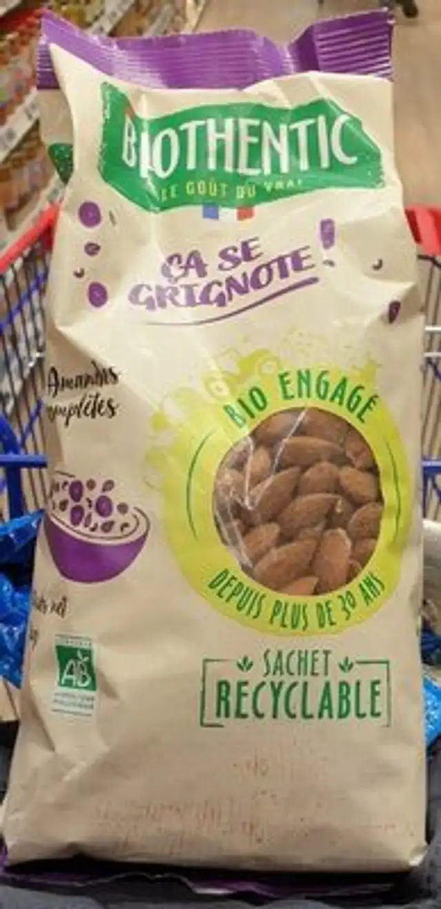 Amandes complètes