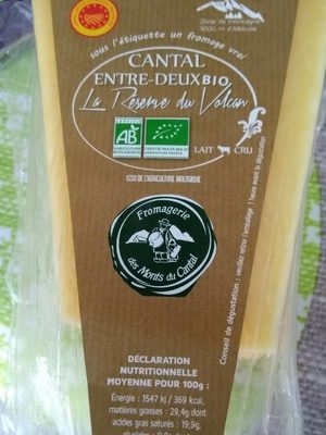 Cantal entre-deux AOP front packaging