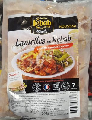 Lamelles de kebab au poulet et coupées sur broche