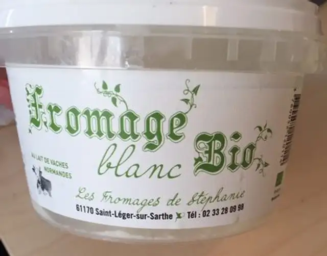 Fromage blanc bio front packaging