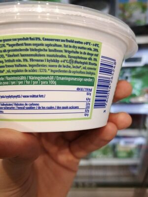 Fromage bio ricotta Casa azzurra nutrition facts table