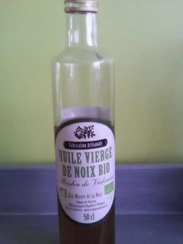 Huile vierge de noix bio front packaging