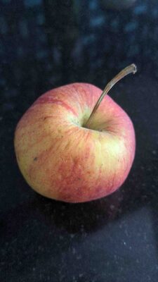 Organic Apple Gala front packaging