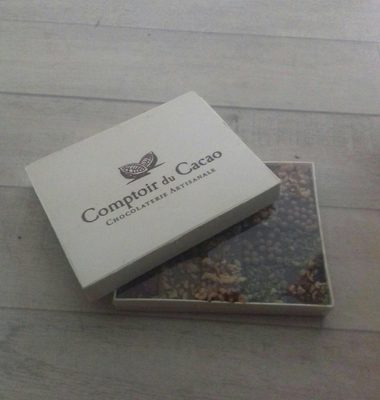 Coffret praliné feuilleté noir et lait
