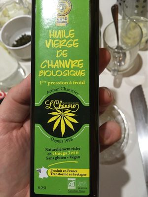 Huile vierge de chanvre