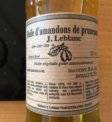Huile d'amndons de pruneaux