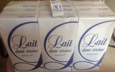 Lait Demi-écrémé front packaging