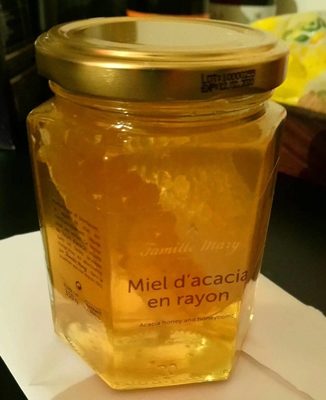 Miel d'acacia en rayon