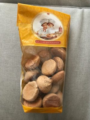 Biscuit fourré à la pomme et à la cannelle