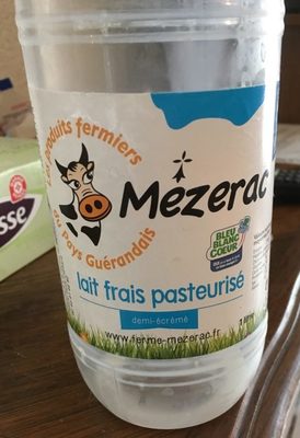 Lait frais pasteurise demi-écrémé
