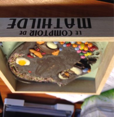 Oeuf a casser noir -paques