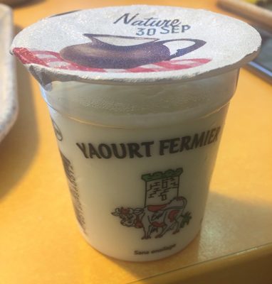 Yaourt fermier front packaging