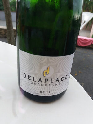 Delaplace champagne front packaging