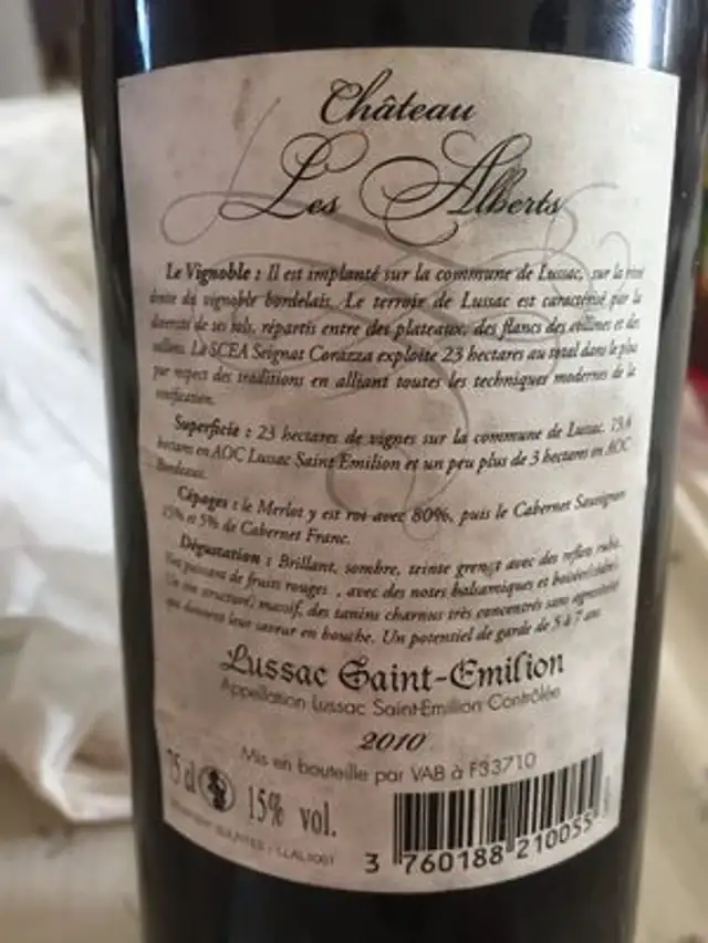 Château les Alberts front packaging