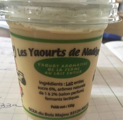 Les yaourts aromatisé de la ferme au lait entier