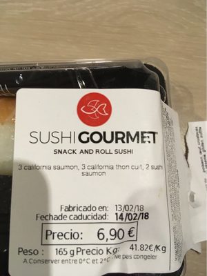 Snack and roll sushi front packaging