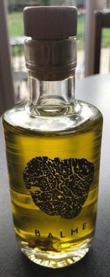 Preparation a base d'huile d'olive saveur truffe noire