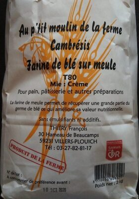 Farine de blé sur meule