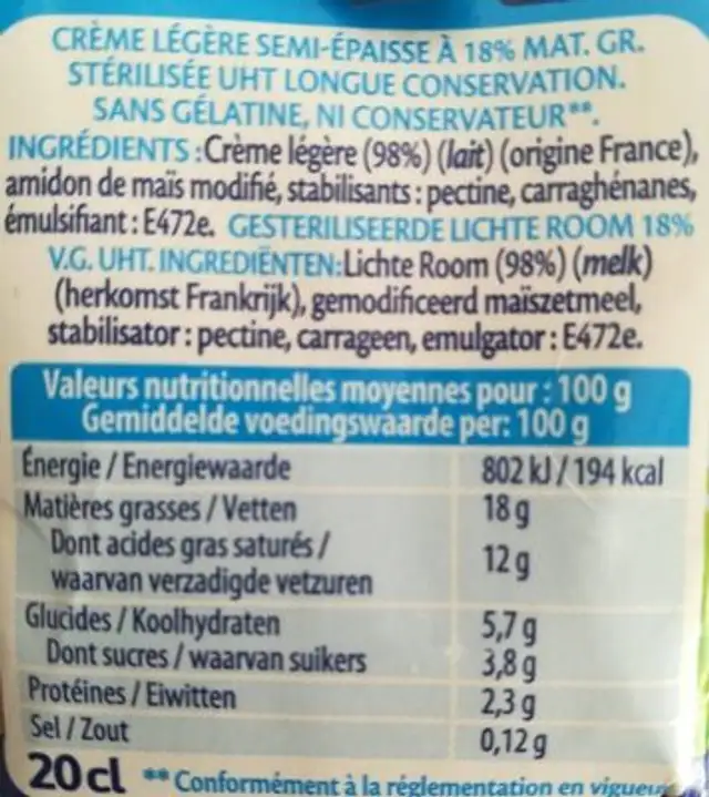 Crème fraîche semi-épaisse 18% nutrition facts table