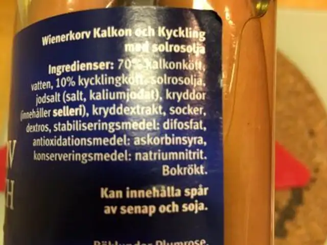 Wienerkorv Kalkon och Kyckling ingredients label