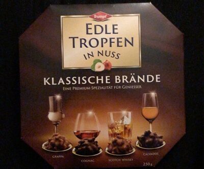 Edle Tropfen in Nuss Klassische Brände