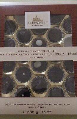 Edle Bittere Trüffel-Und Pralinenspezialitäten