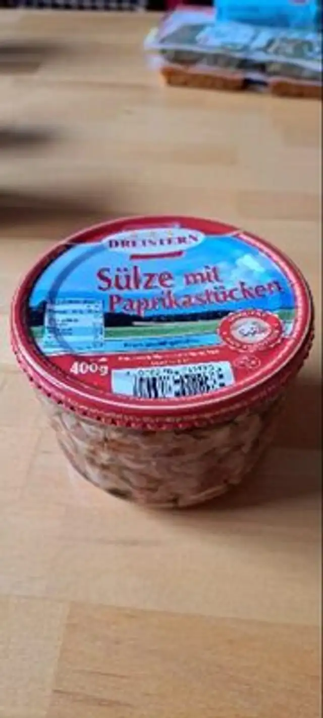Sülze mit Paprikastücken