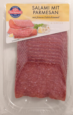 Salami mit Parmesan mit feinem Edelschimmel