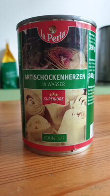 Artischockenherzen in Wasser