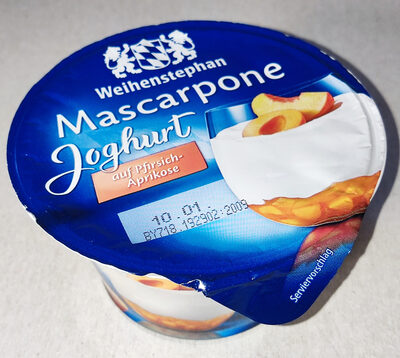 Mascarpone-Joghurt auf Pfirsich-Aprikose