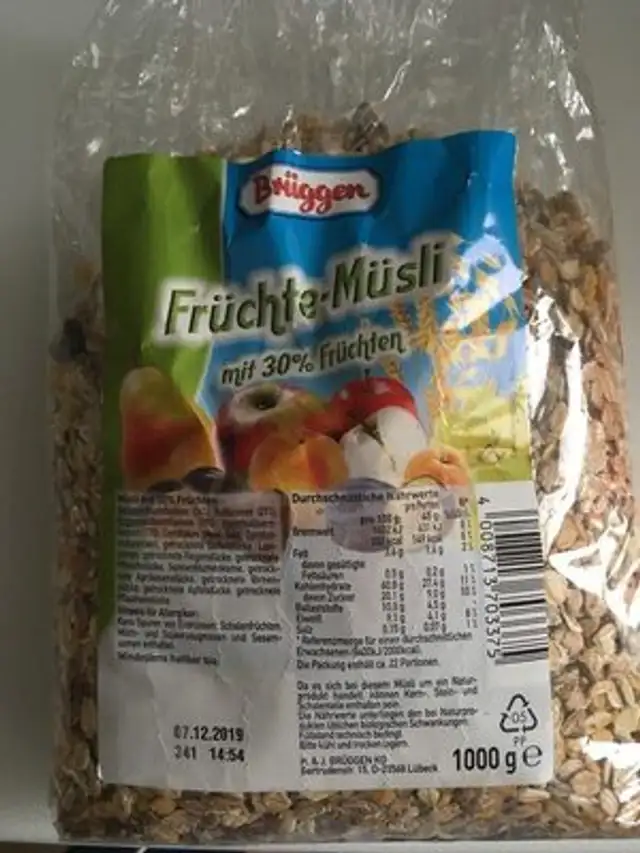 Früchte müsli front packaging