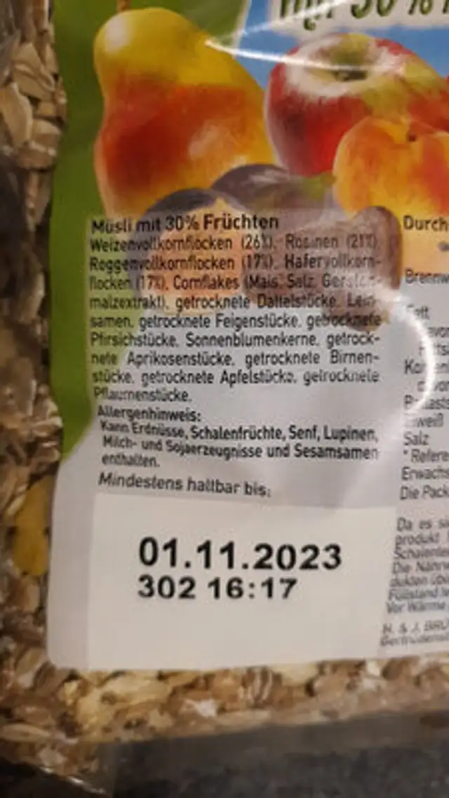Früchte müsli ingredients label