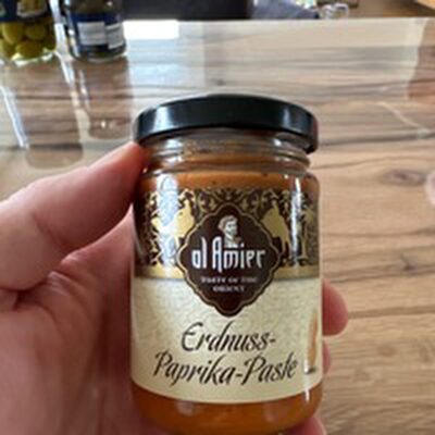 Erdnuss-Paprika-Paste