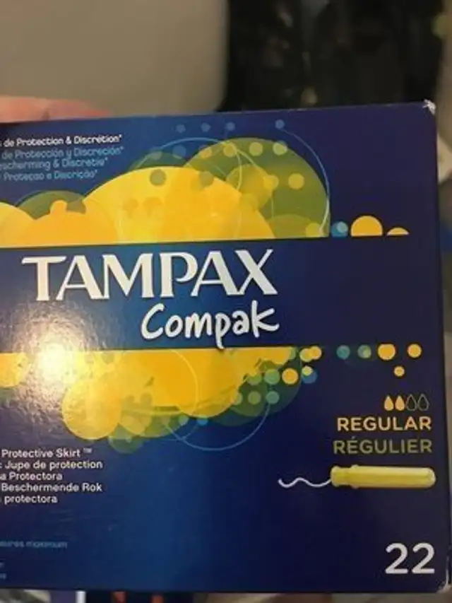 Tampax Compak Regular front packaging