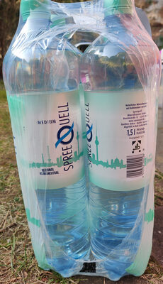 Natürliches Mineralwasser