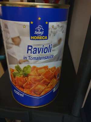 Ravioli in Tomatensauce