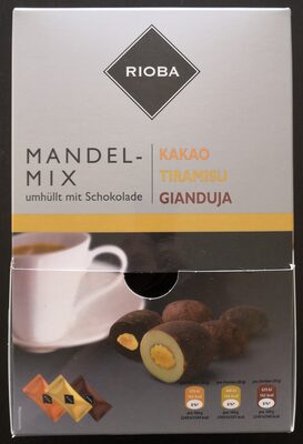 Mandel-Mix umhüllt mit Schokolade